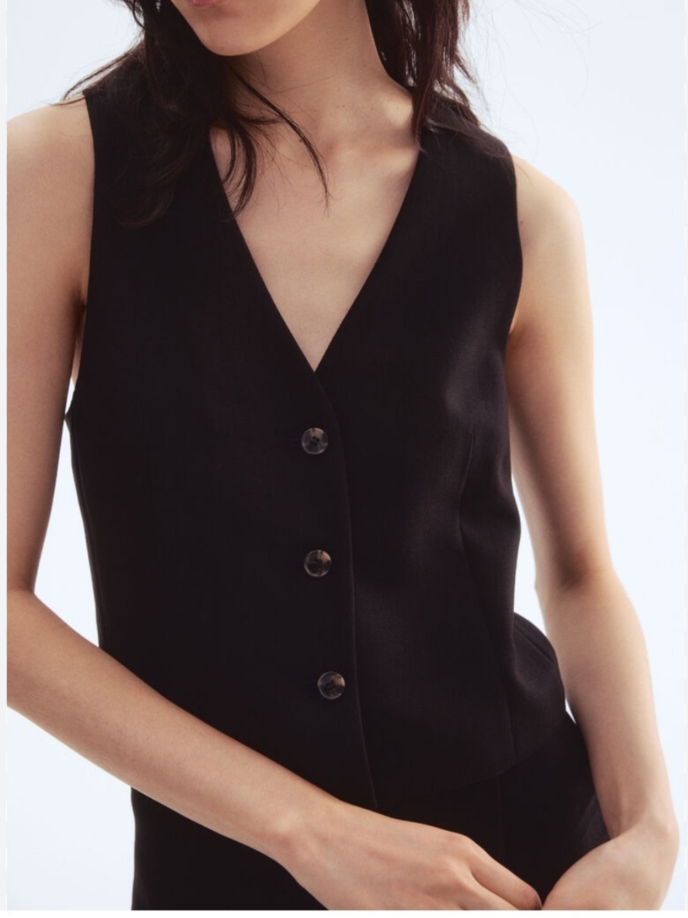 H&M Classic short fitted Button-Front Vest v-neck lined black size large NEW